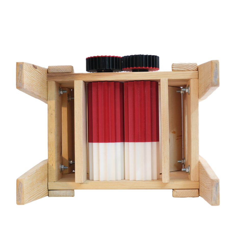 Ayaklı ve Kapaklı Manuel Ahşap Üzüm Ezme-Patlatma Makinesi