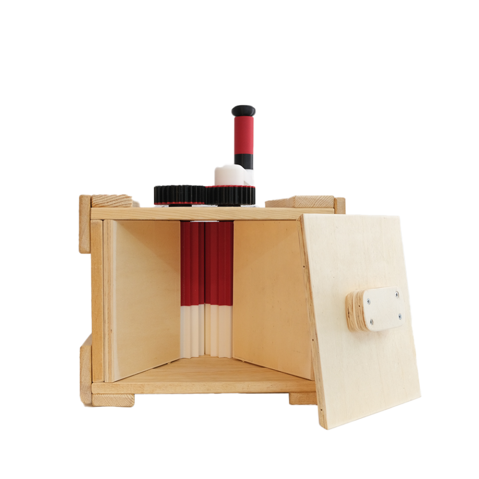 Ayaklı ve Kapaklı Manuel Ahşap Üzüm Ezme-Patlatma Makinesi