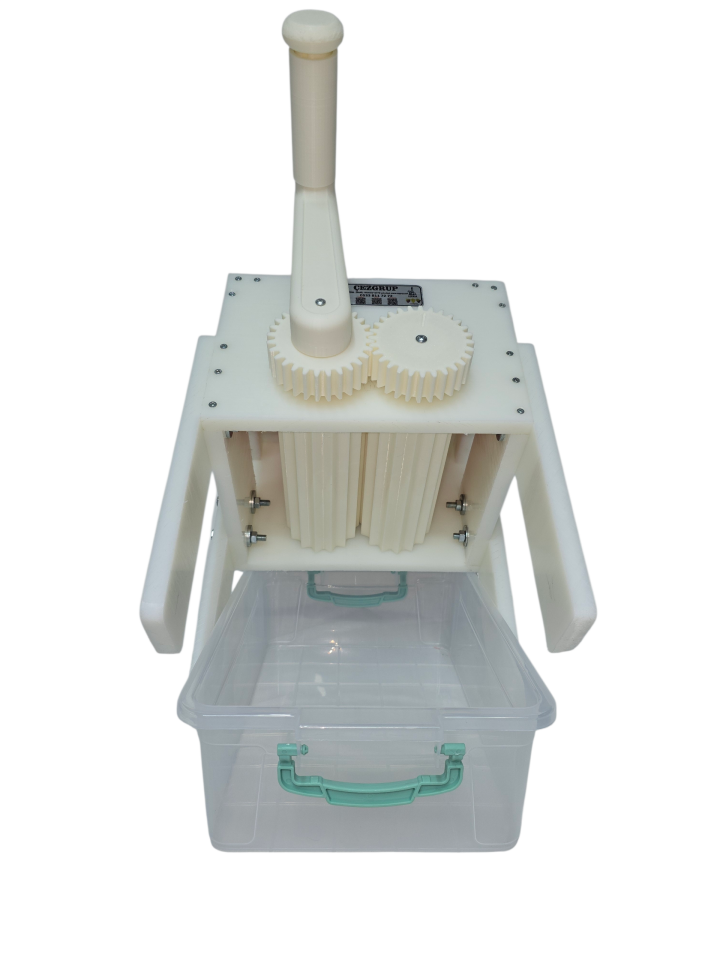 Manuel, Ayaklı, Polietilen Üzüm Ezme-Patlatma Makinesi